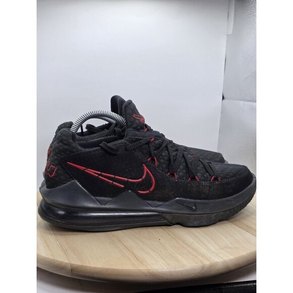 Nike Lebron 17 Low Bred Mens Size 9.5 Black Red Basketball Shoes CD5007-001 - Picture 3 of 9